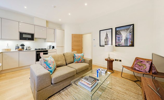 Photo of Short Stay London Apartments