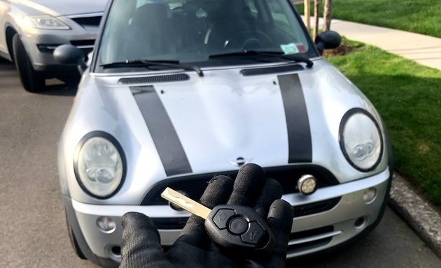 Photo of Lost Car Key Replacement