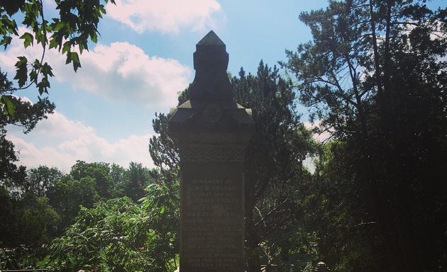 Photo of Victoria Lawn Cemetery