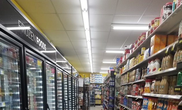 Photo of Dollar General