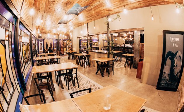 Foto de La Cabra Brewing Company Bar