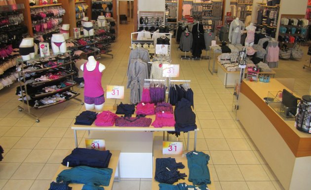 Photo of la Vie en Rose Shawnessy Shopping Centre Outlet