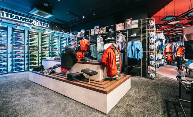 Foto von 11teamsports Flagship Store Berlin