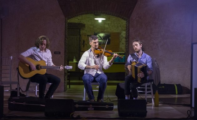 Photo of Bowreed: Bristol's Leading Ceilidh & Barn Dance Band