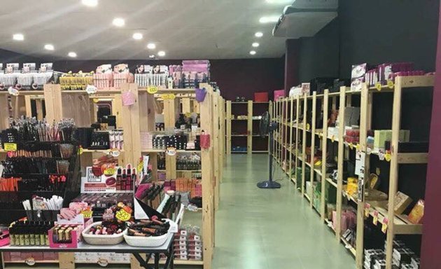 Photo of Kedai Cosmetic Balakong