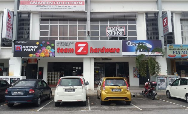 Photo of Team 7 Hardware Seri Kembangan