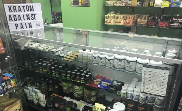 Photo of South Side Smoke Shop CBD & KRATOM