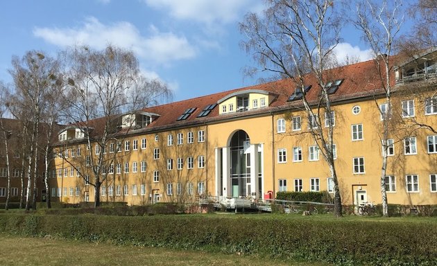 Foto von Zahnarztpraxis Im Torbogen - Fr. Dr. Berisha, Fr. Schröder & Fr. Molla