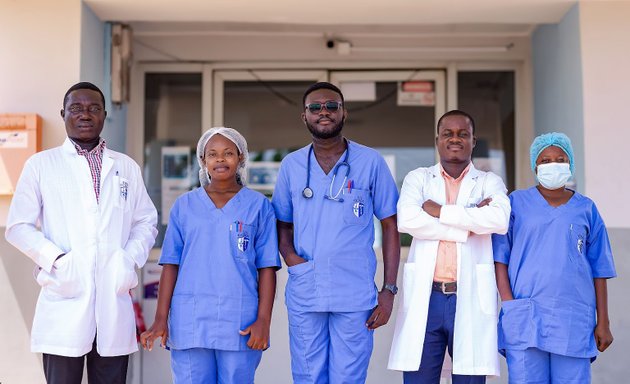 Photo of Doctors in Service Clinic, Tema