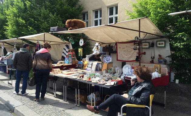 Foto von Antik- und Buchmarkt am Bodemuseum