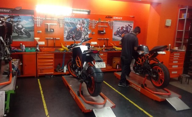 Photo of ktm Husqvarna Chandralayout