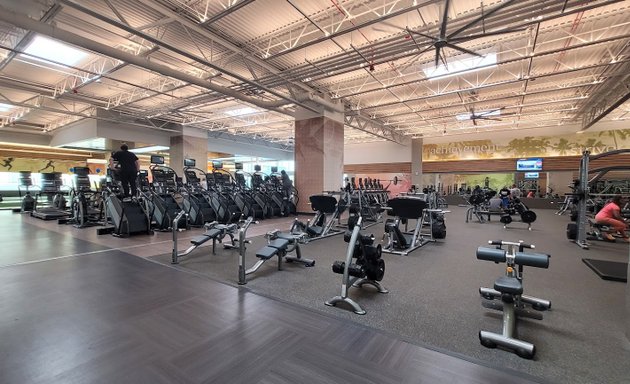 Photo of LA Fitness