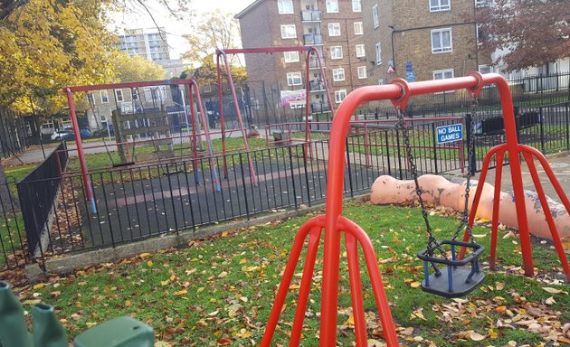 Photo of Sidney Road Playground