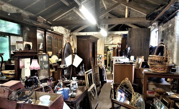 Photo of Aquarius Antiques