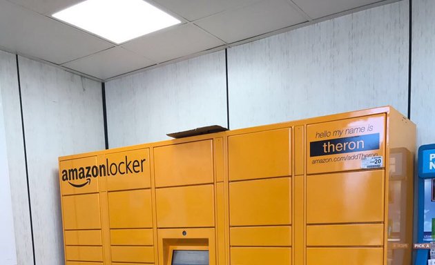 Photo of Amazon Hub Locker - Theron