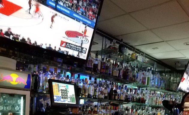 Photo of The Hub Sports Bar And Grill
