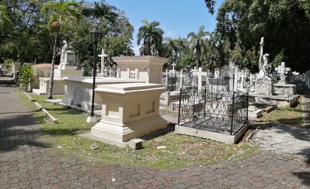 Foto de Cementerio Municipal de la Avenida Independencia