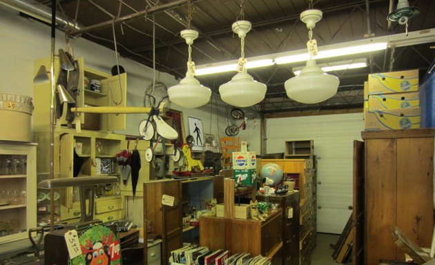 Photo of Brian's Corner Antiques & Thrift