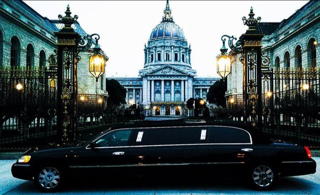 Photo of West Coast Luxury Limousines
