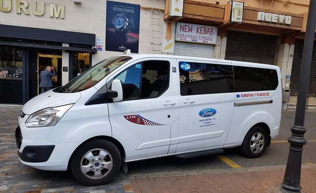 Foto de Taxi 7 plazas macedo los urrutias