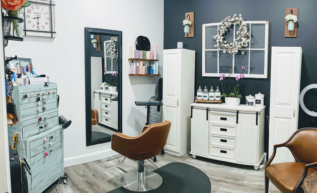 Photo of Twisted Roots Salon