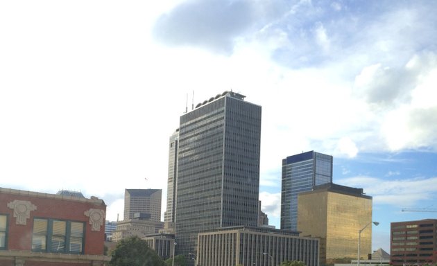 Photo of La Quinta Inn & Suites by Wyndham Indianapolis Downtown