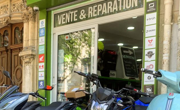 Photo de Pariscoot - Scooter, Moto et Trottinette | Thermique & Electrique | Achat, vente et réparation à Paris