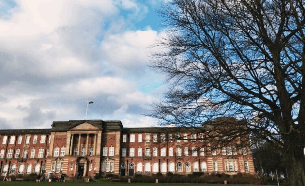 Photo of Leeds Beckett University- Brontë Hall