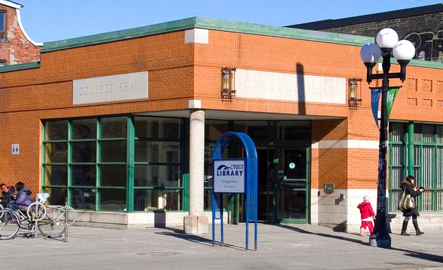 Photo of Toronto Public Library - College/Shaw Branch