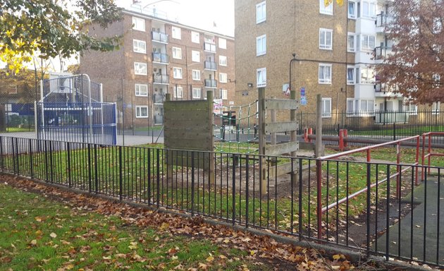 Photo of Sidney Road Playground