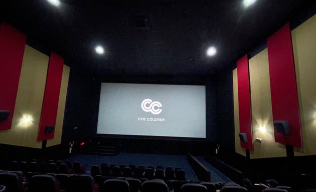Foto de Cine Colombia - Multiplex Santafé Medellín