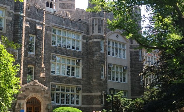 Photo of Fordham University