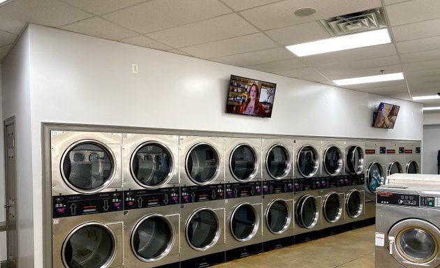 Photo of suds laundromat