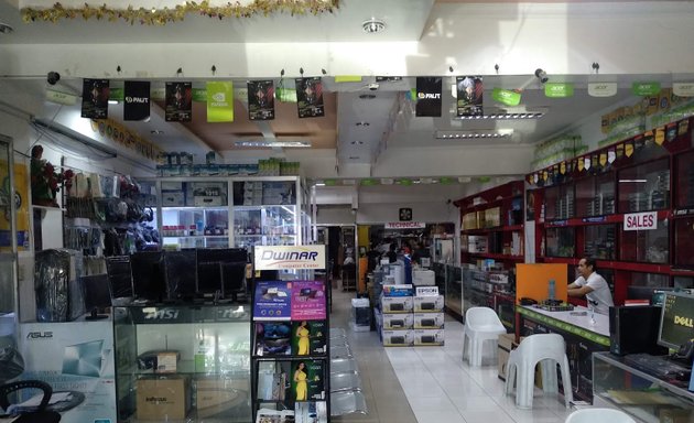 Photo of DWINAR Computer Center-Davao Showroom