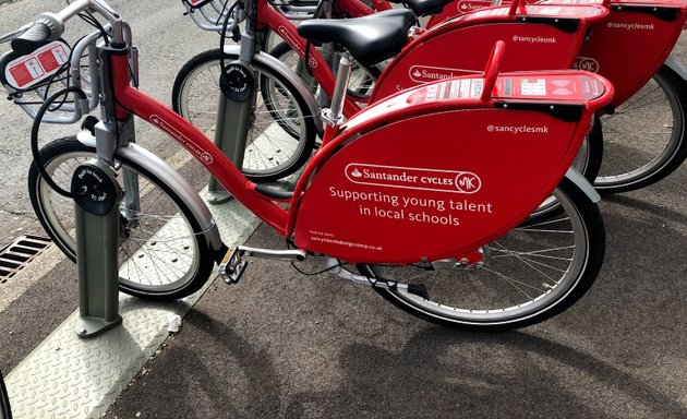 Photo of Santander Cycle - Oakridge Park