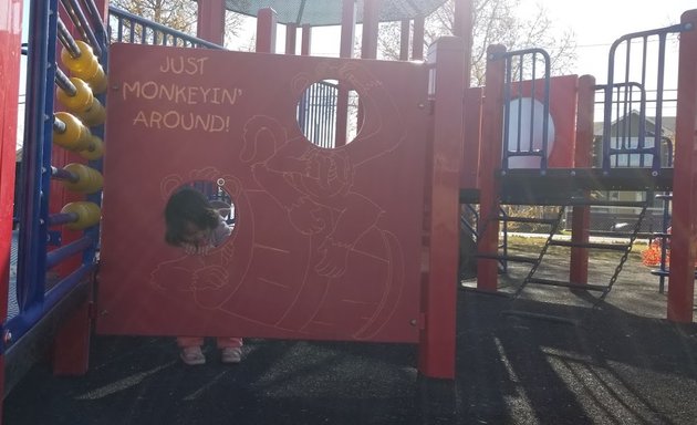 Photo of Renfrew Community Centre Playground