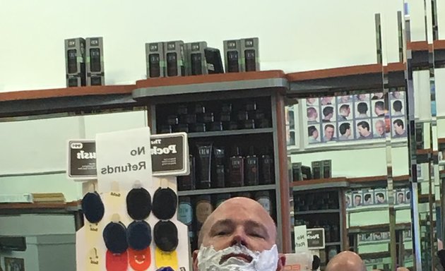 Photo of David's Barbershop