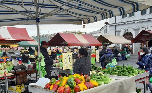 foto Mercato della frutta di Porta Palazzo