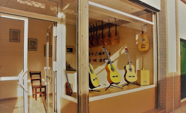 Foto de Academia de Guitarra F.Solís