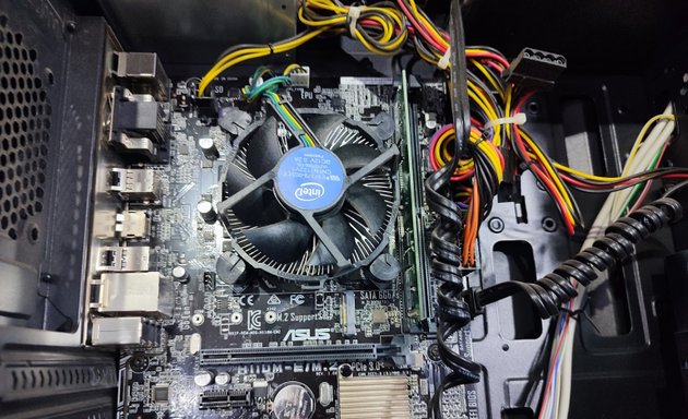Foto de Reparación de notebook, PC gamer, soporte informático, redes