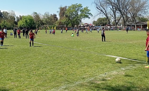 Foto de Escuela De Futbol Magallanes