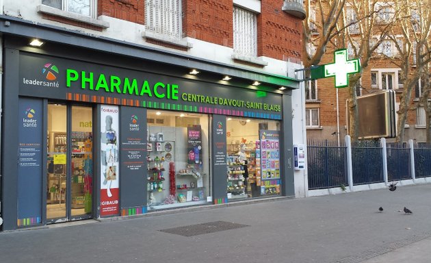 Photo de Pharmacie Centrale Davout-Saint Blaise