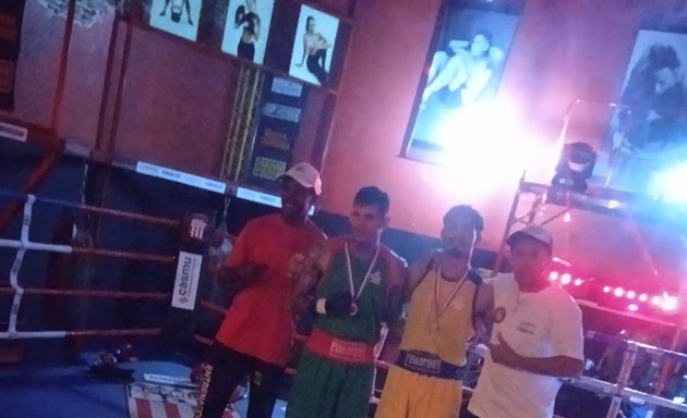 Foto de American Box