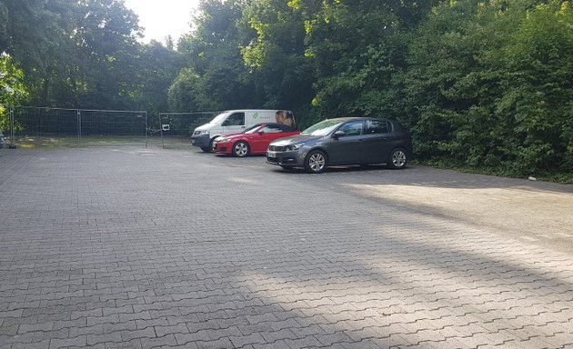 Foto von Parkplatz