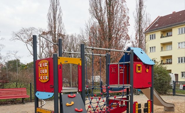 Foto von Kleinkinderspielplatz Begonienplatz