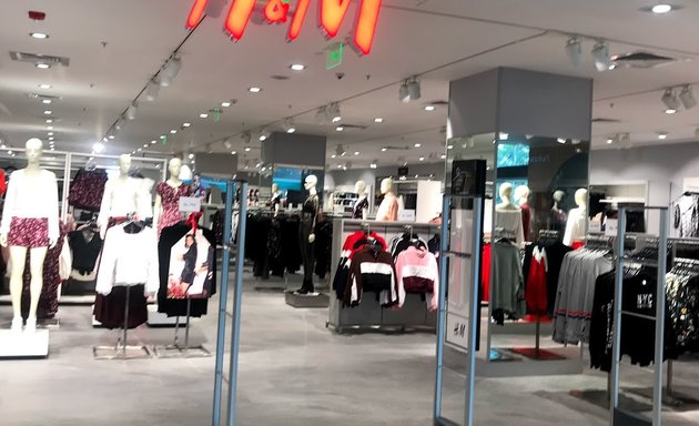 Photo of H&M