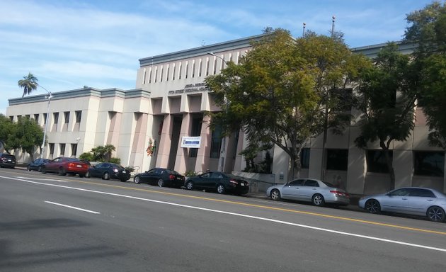 Photo of 77th Street Community Police Station