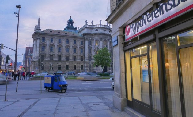 Foto von HypoVereinsbank Unternehmenskunden München Stachus