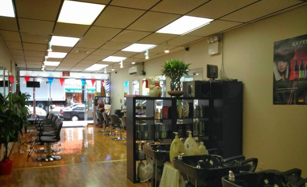 Photo of New Light Hair Salon