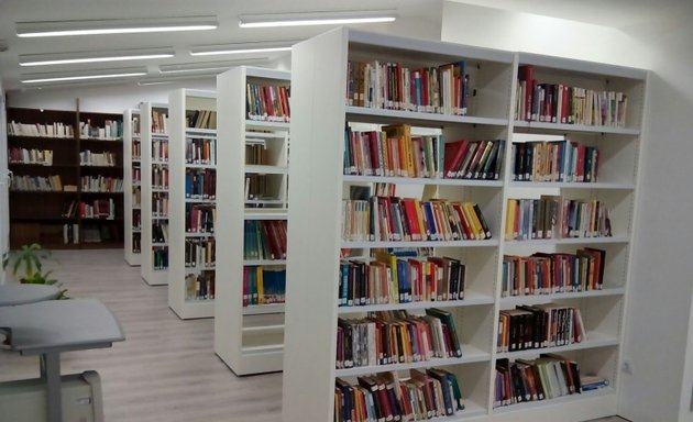 Foto de Biblioteca Pública Municipal